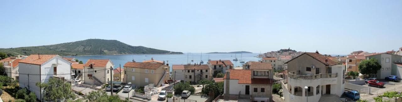 Apartmani Ljubo พรีมอชเตน ภายนอก รูปภาพ
